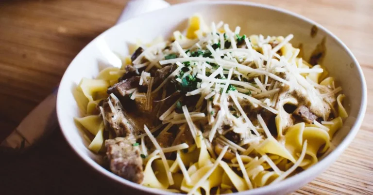 creamy steak pasta